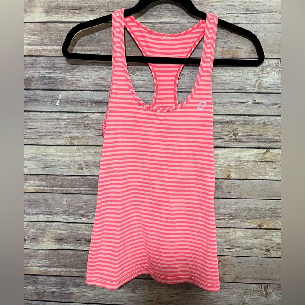 ⭐️ Lorna Jane Striped Pink Workout Tank size Medium? C1